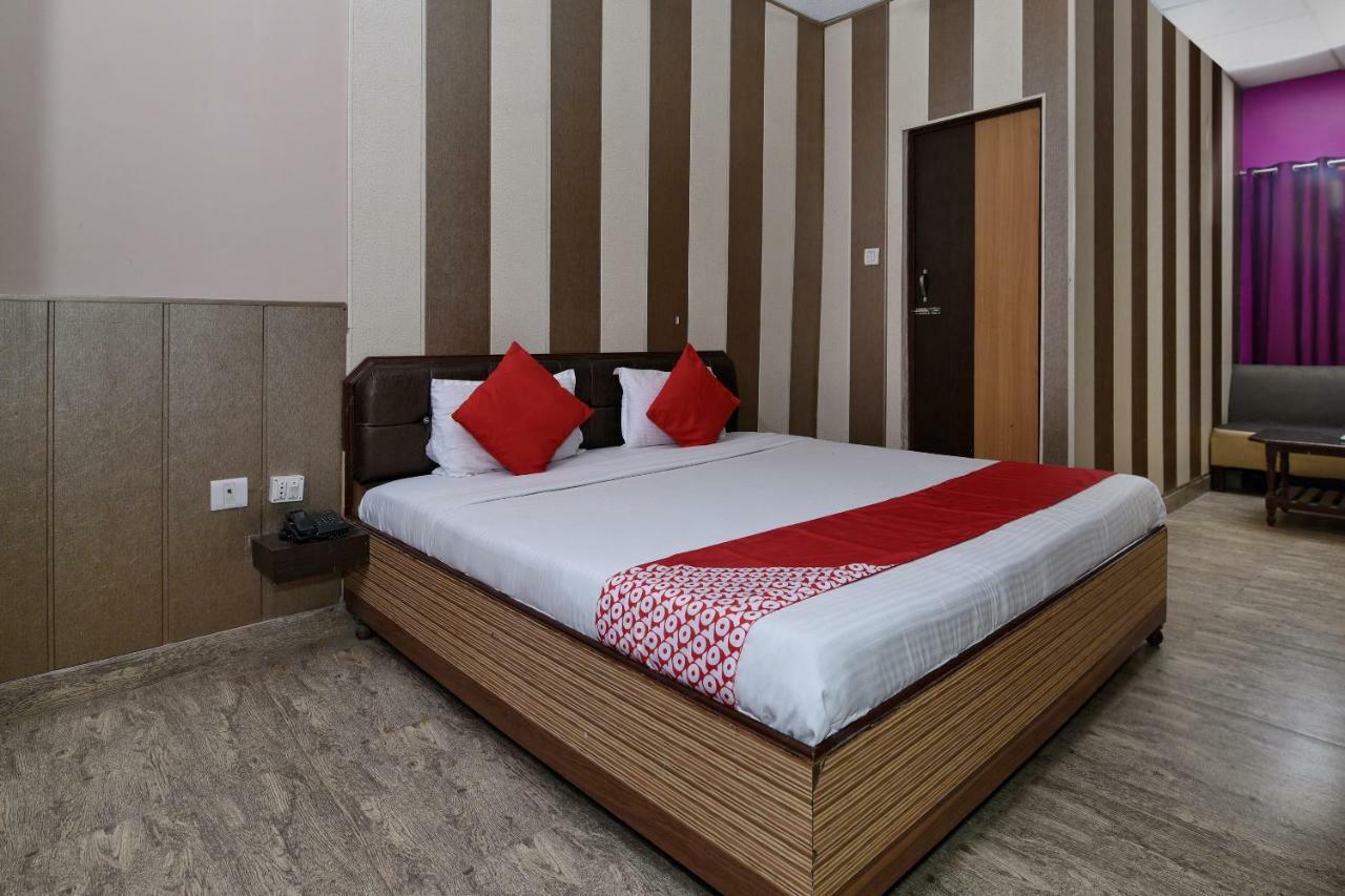 Oyo 3519 Hotel Garden Inn Varanasi Exterior photo